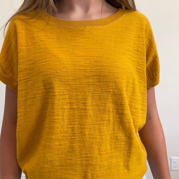 SIMPLE YELLOW TEE FROM LOFT - Picture 2 of 6